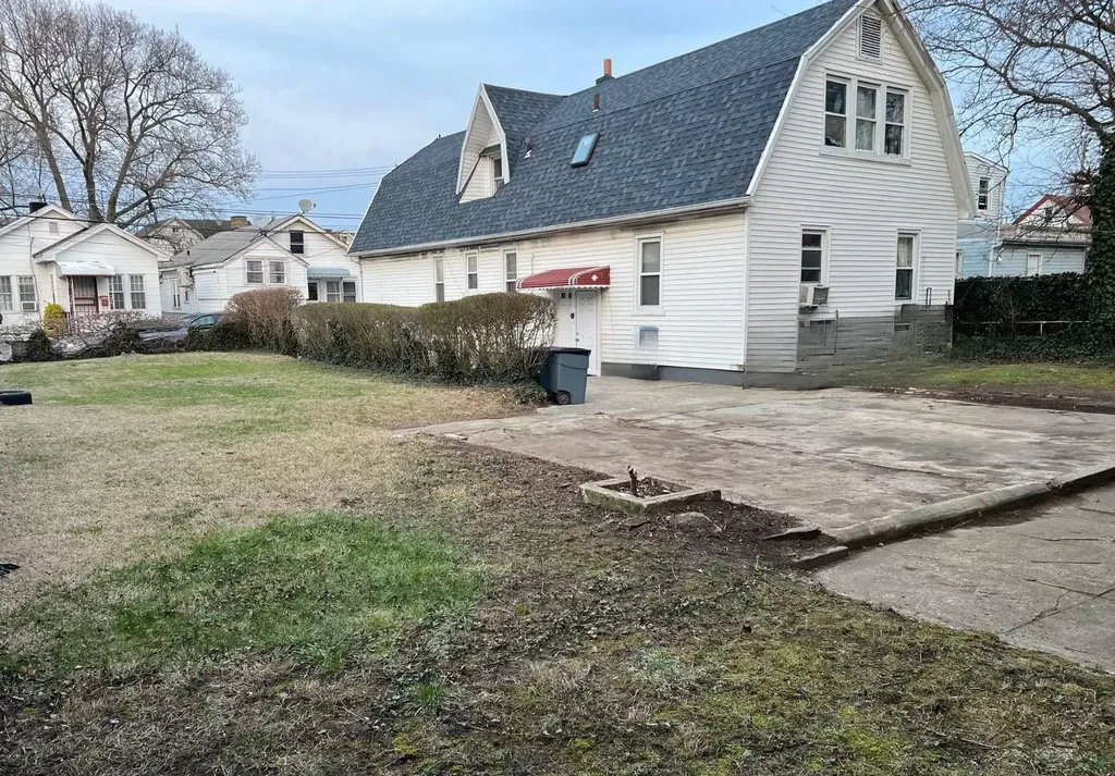 14 Matthews Place Brooklyn NY 11236