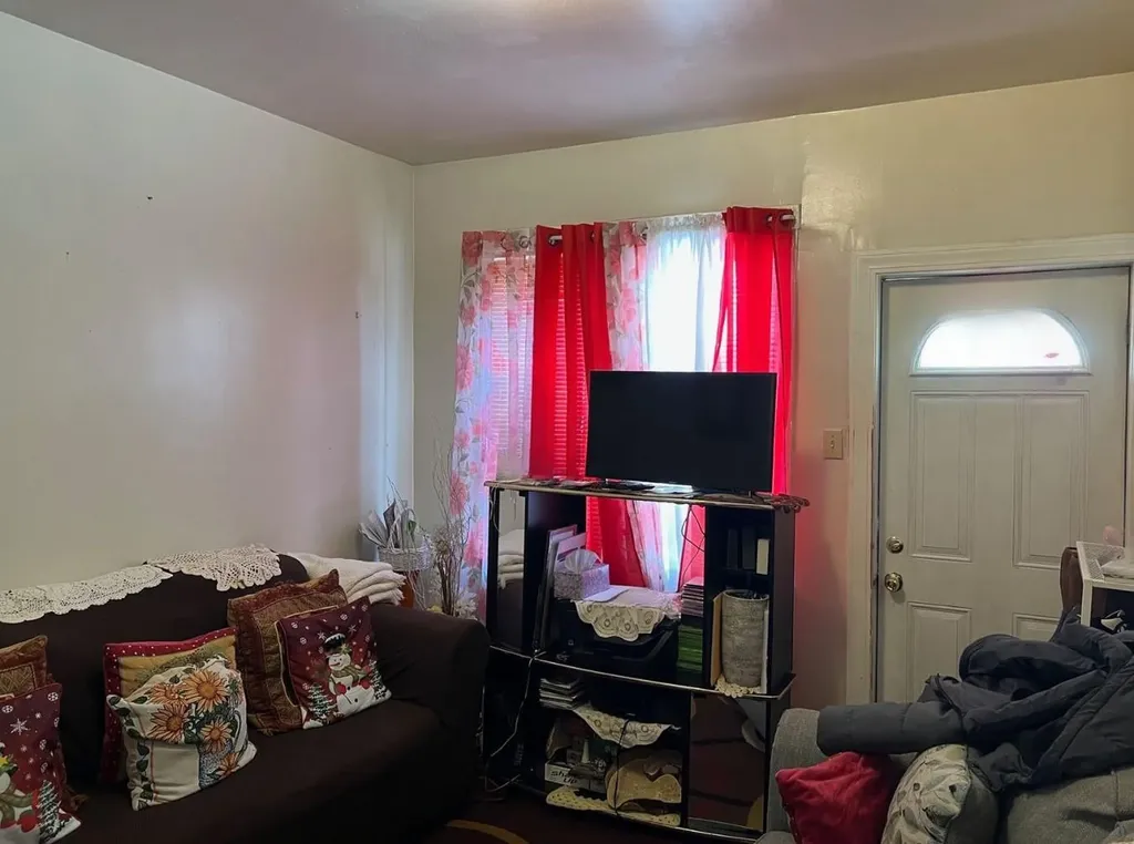 14 Matthews Place Brooklyn NY 11236