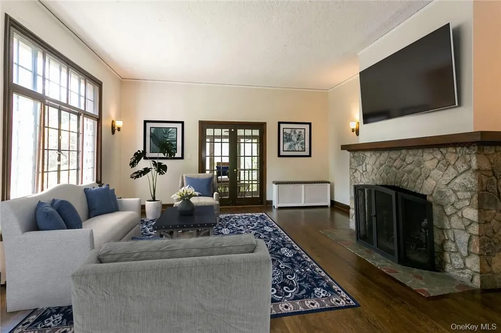 1191 Post Road Scarsdale NY 10583