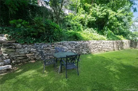 1191 Post Road Scarsdale NY 10583