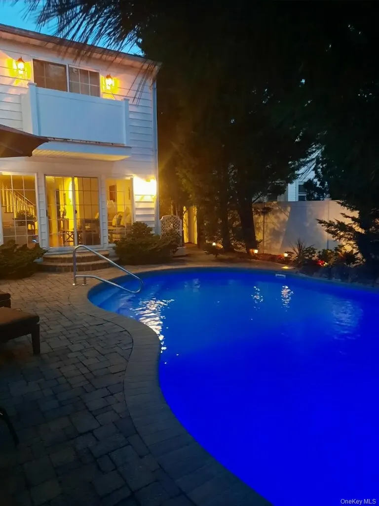 1277 Jerusalem Avenue Merrick NY 11566