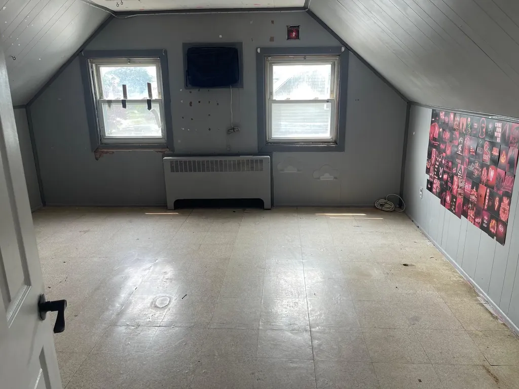 84 Rope Lane Levittown NY 11756