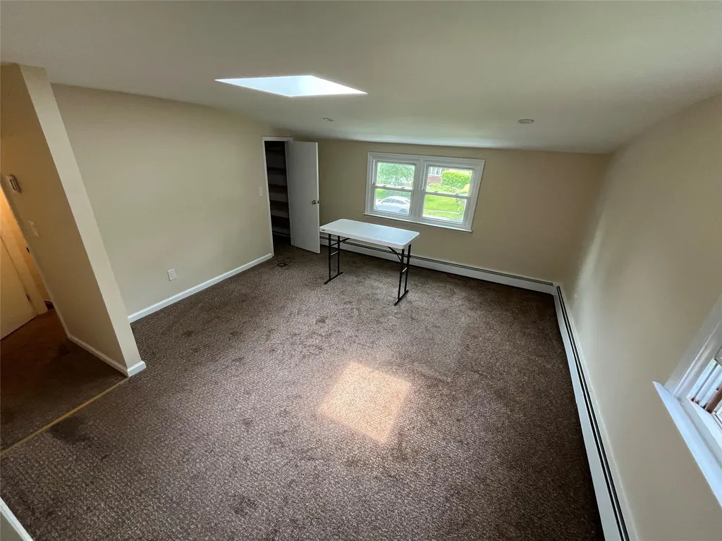 615 Floral Place Babylon NY 11702