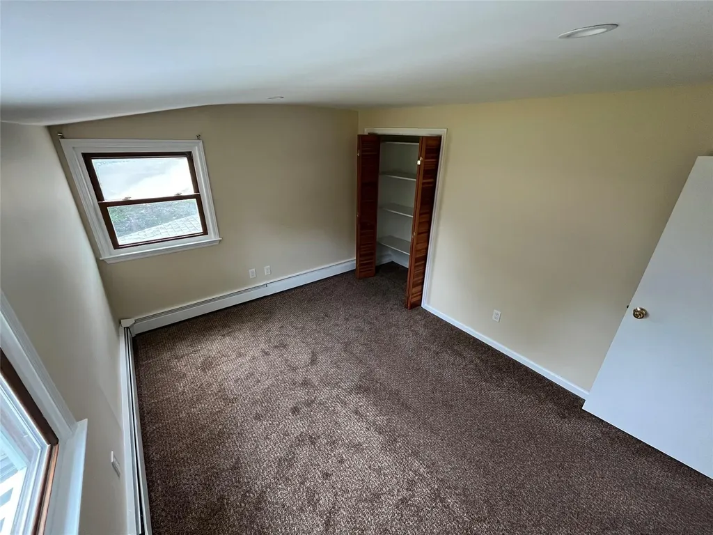 615 Floral Place Babylon NY 11702