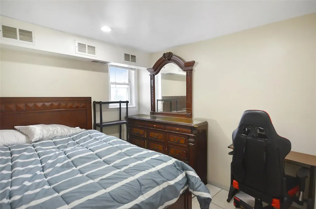 3070 Lasalle Avenue Bronx NY 10461