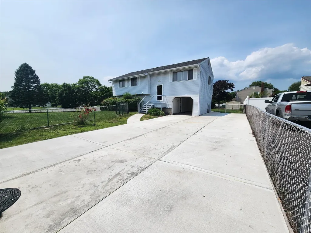 3 Curtis Avenue Bellport NY 11713