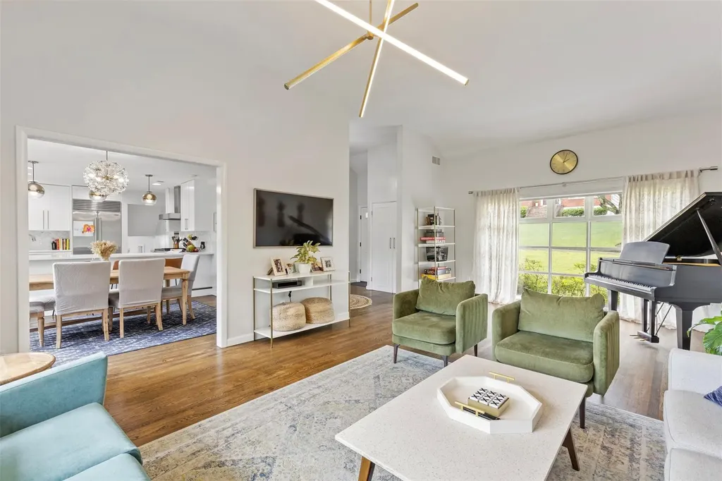 8 Sylvan Lane Scarsdale NY 10583