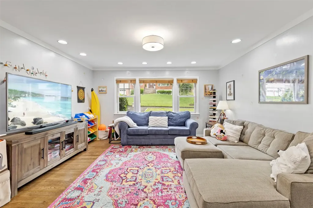 8 Sylvan Lane Scarsdale NY 10583