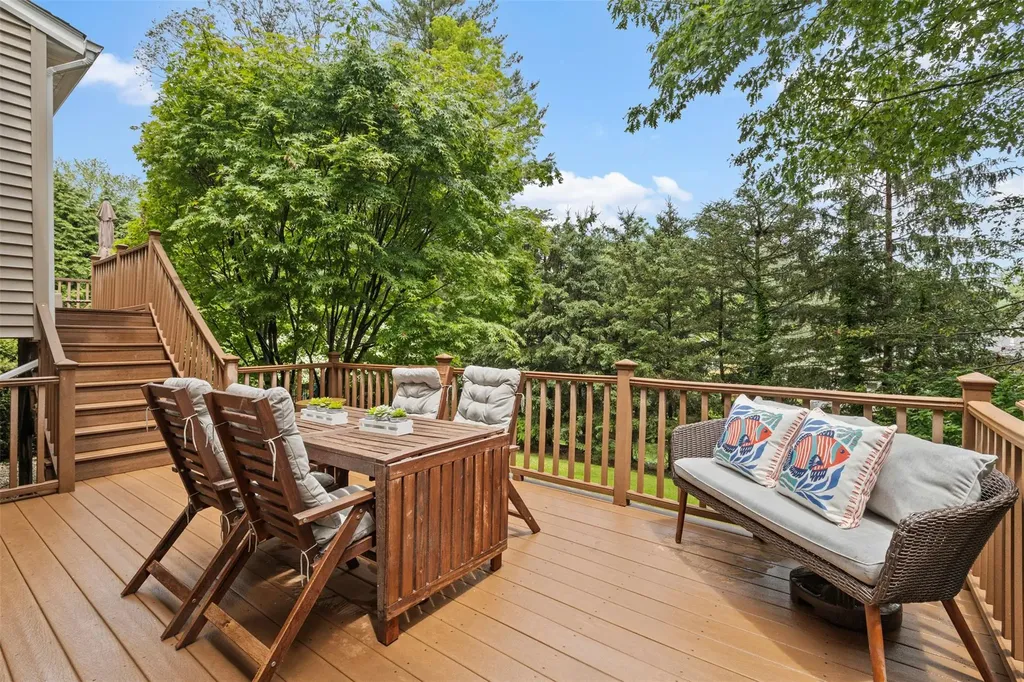 8 Sylvan Lane Scarsdale NY 10583