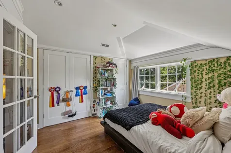 180 Bell Road Scarsdale NY 10583