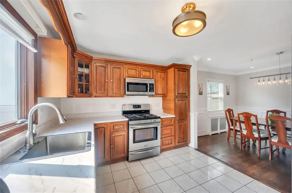 189 Stanton Boulevard Uniondale NY 11553