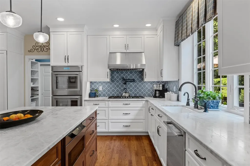 41 Carlton Drive Mount Kisco NY 10549
