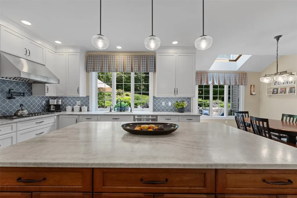 41 Carlton Drive Mount Kisco NY 10549