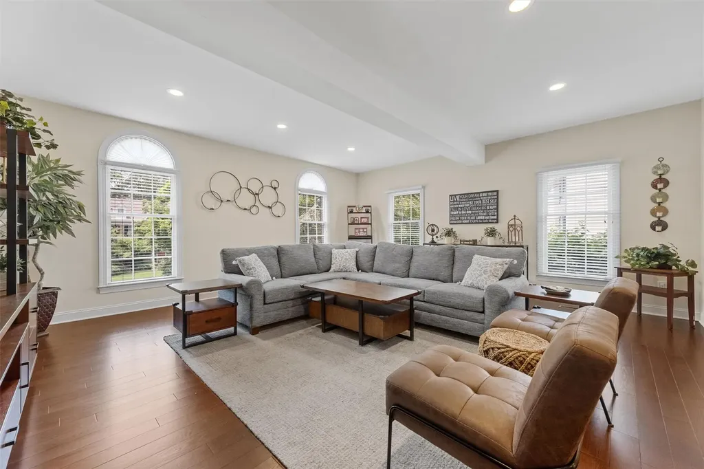 41 Carlton Drive Mount Kisco NY 10549