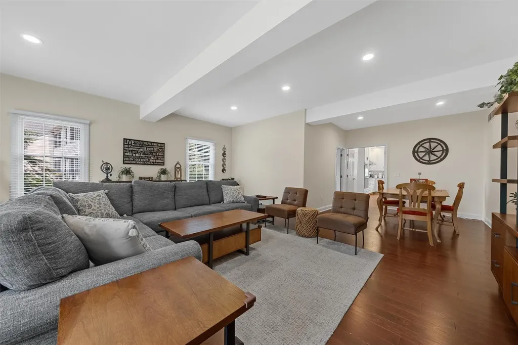 41 Carlton Drive Mount Kisco NY 10549