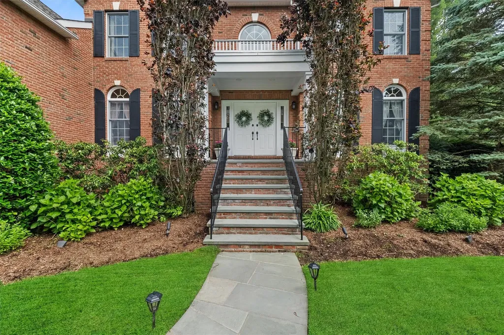 41 Carlton Drive Mount Kisco NY 10549