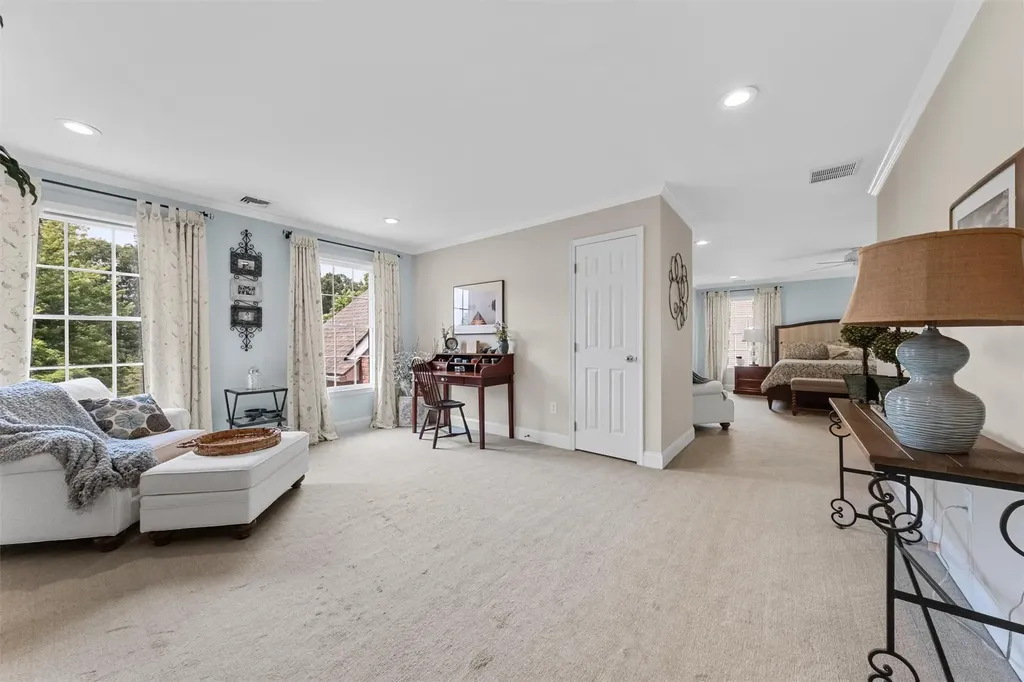 41 Carlton Drive Mount Kisco NY 10549