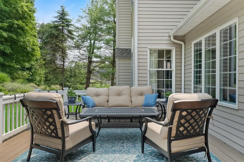 41 Carlton Drive Mount Kisco NY 10549