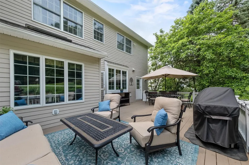 41 Carlton Drive Mount Kisco NY 10549