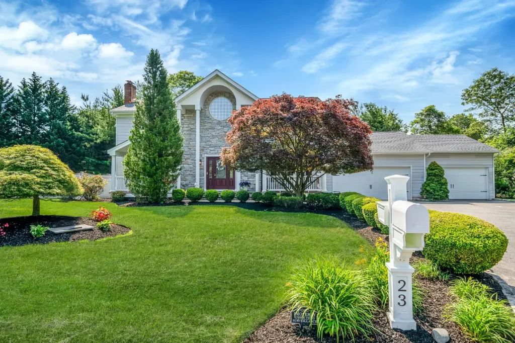23 Antona Boulevard Centereach NY 11720