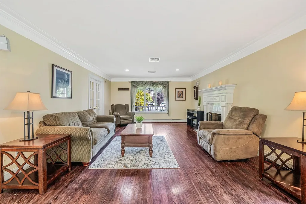 23 Antona Boulevard Centereach NY 11720