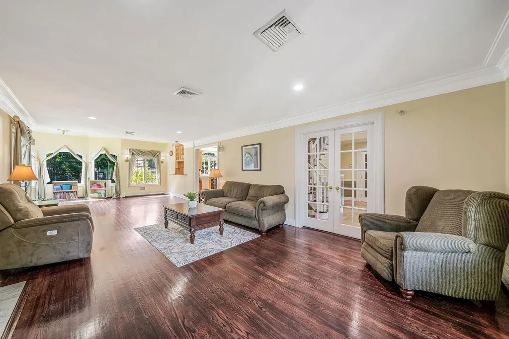 23 Antona Boulevard Centereach NY 11720