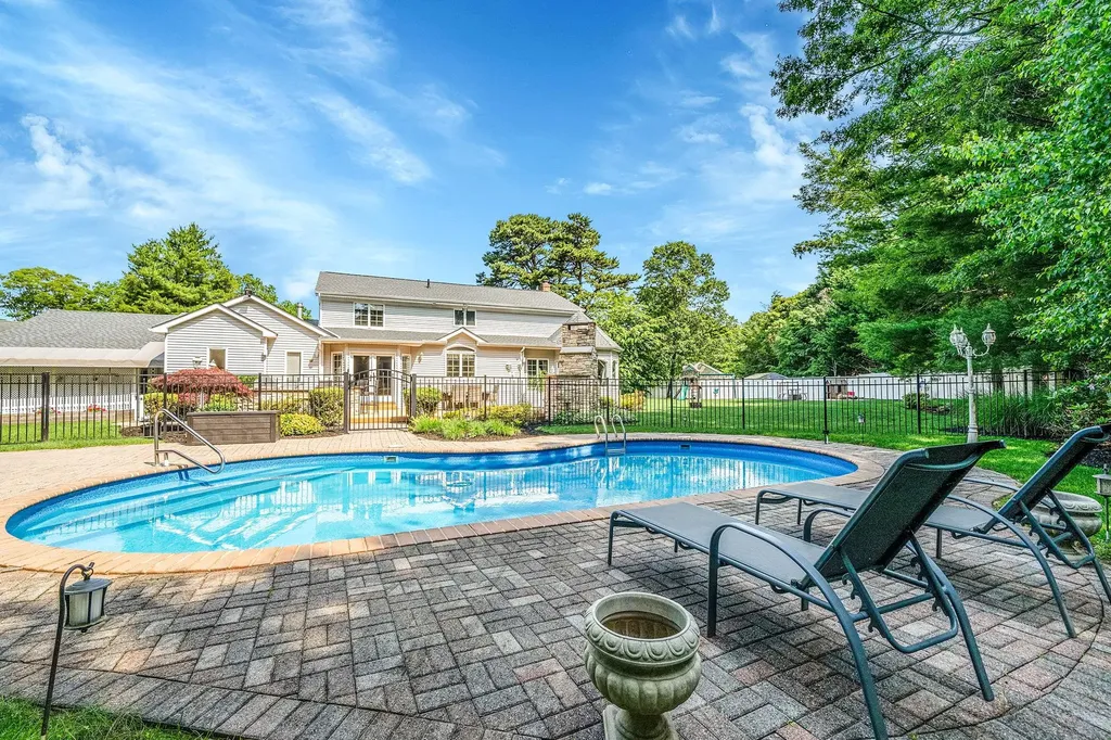 23 Antona Boulevard Centereach NY 11720