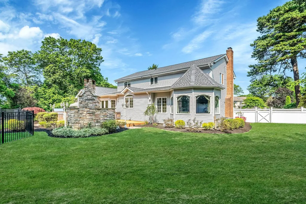 23 Antona Boulevard Centereach NY 11720