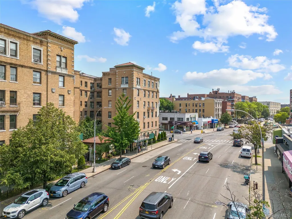 148-09 Northern Boulevard Flushing NY 11354