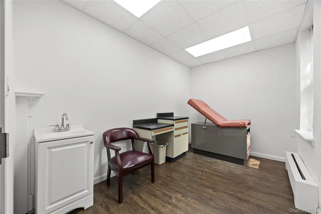 148-09 Northern Boulevard Flushing NY 11354
