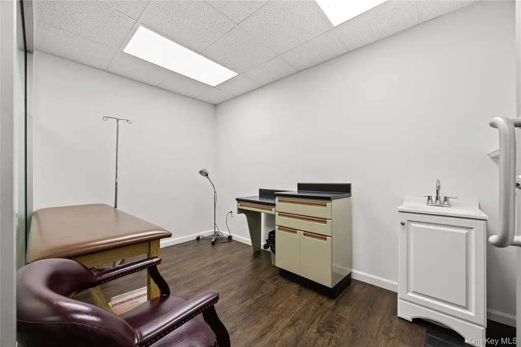 148-09 Northern Boulevard Flushing NY 11354