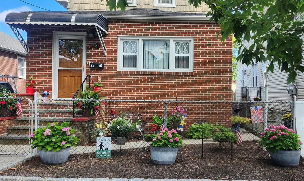 2916 Sullivan Place Bronx NY 10465