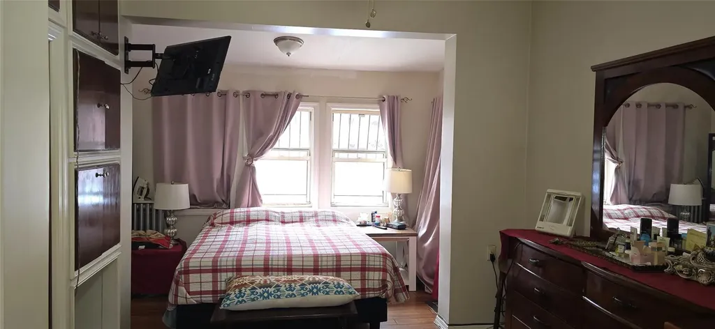 10413 Martense Avenue Corona NY 11368