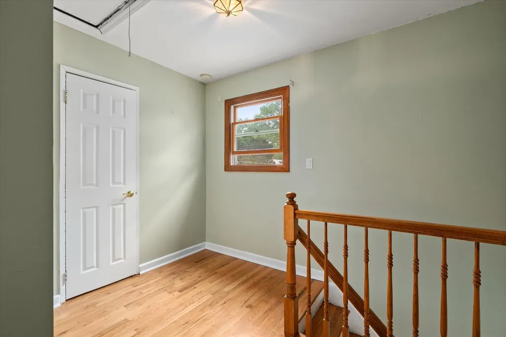 16 Stanwich Road Smithtown NY 11787