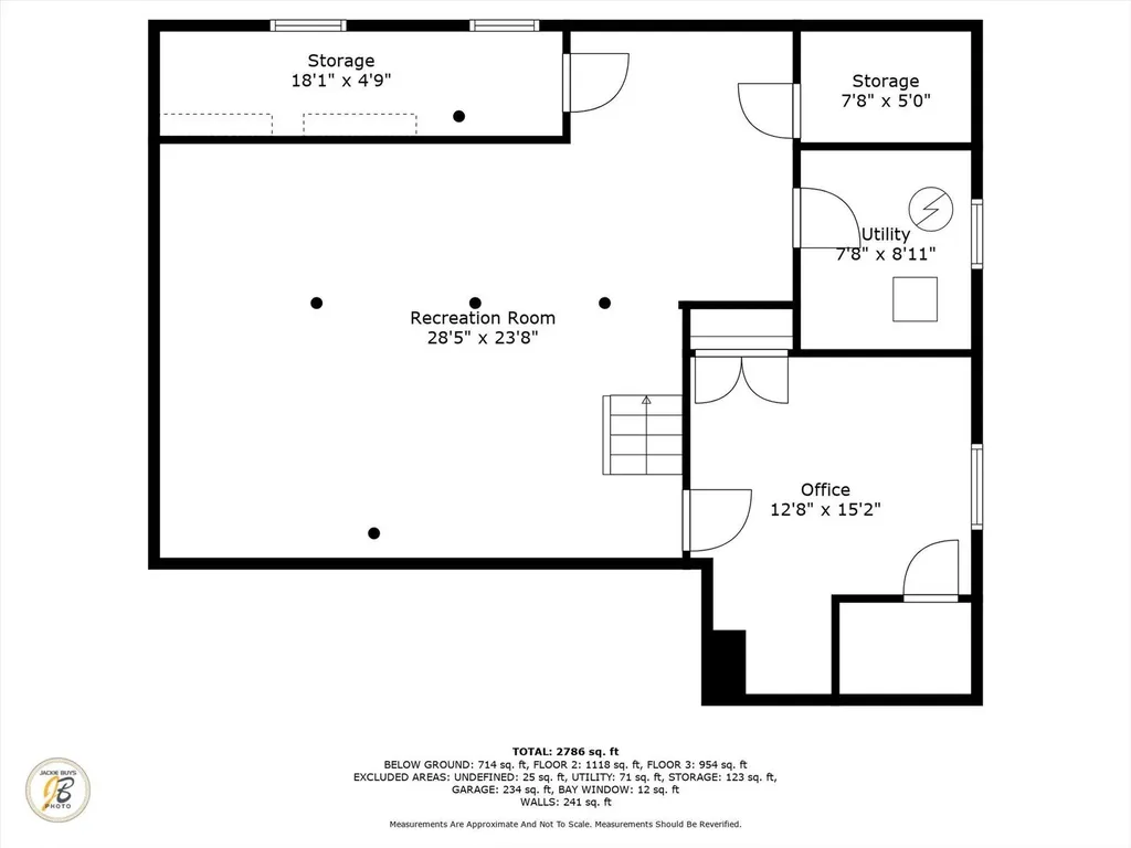 16 Stanwich Road Smithtown NY 11787