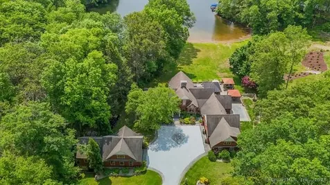 218 Kuhne Road Call Listing Agent CT 06488