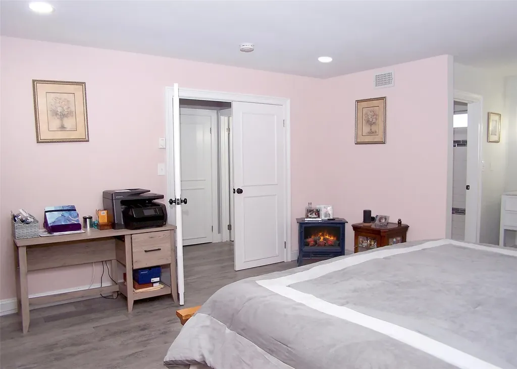 215 Kingston Drive Ridge NY 11961
