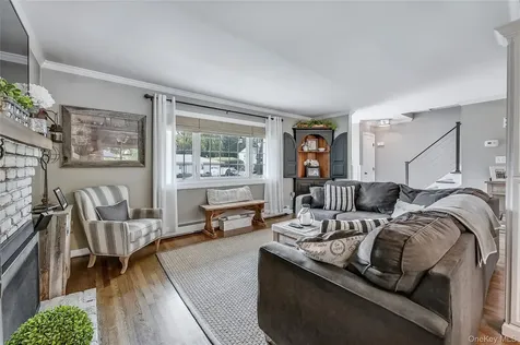 305 Devon Lane Smithtown NY 11787