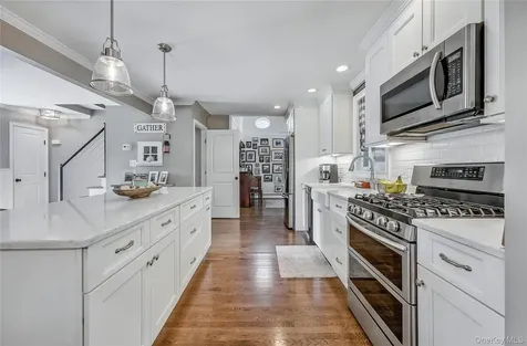 305 Devon Lane Smithtown NY 11787