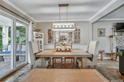 305 Devon Lane Smithtown NY 11787