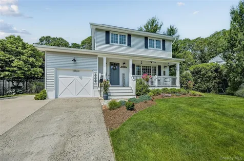 305 Devon Lane Smithtown NY 11787
