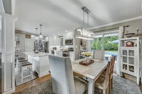 305 Devon Lane Smithtown NY 11787