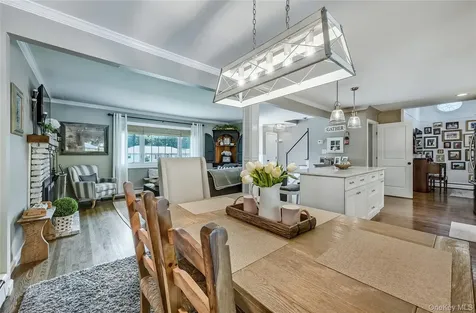 305 Devon Lane Smithtown NY 11787