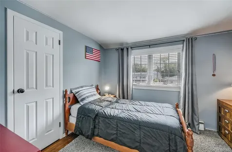 305 Devon Lane Smithtown NY 11787