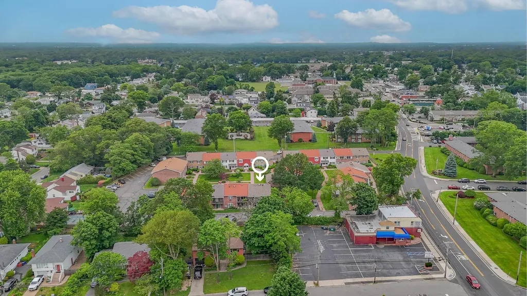 42 Springwood Drive North Babylon NY 11703