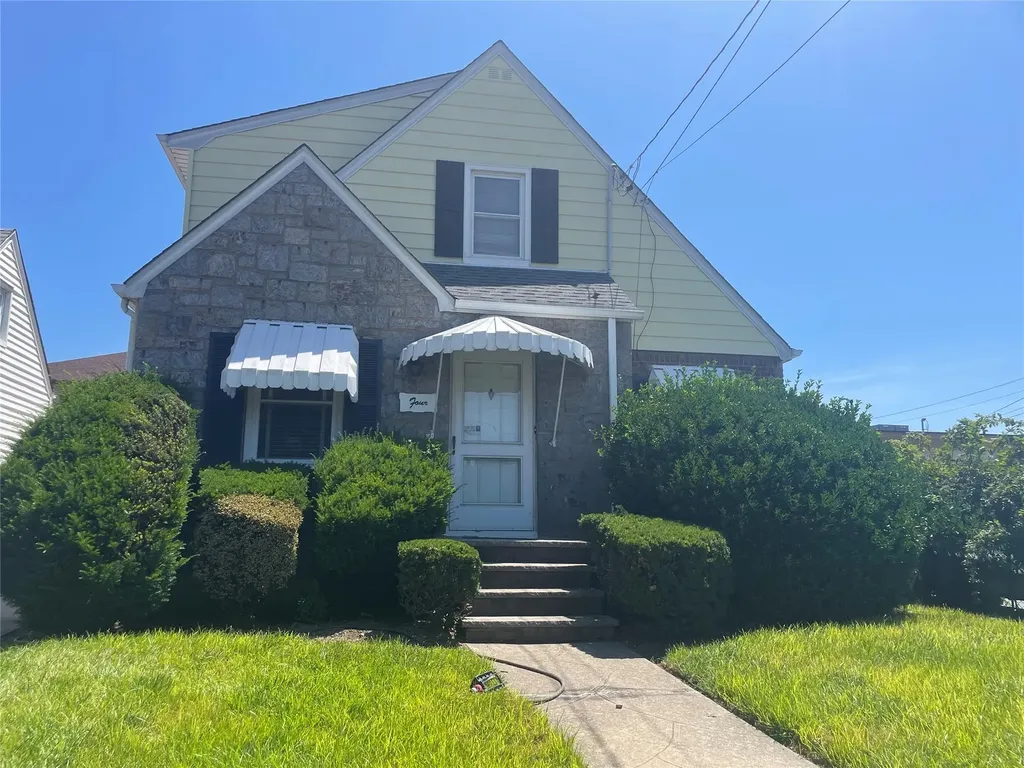 4 New Hyde Park Road New Hyde Park NY 11040