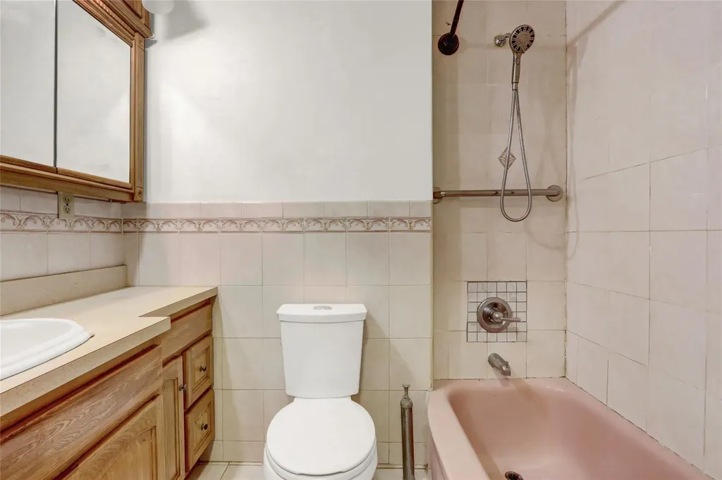 1327 E 84th Street Brooklyn NY 11236