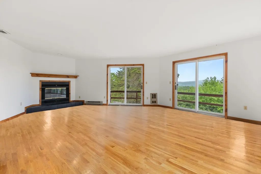 93 Cross Road Patterson NY 12563