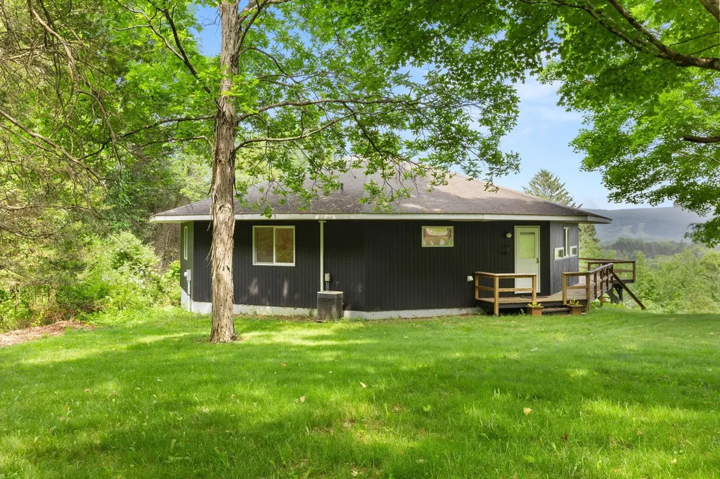 93 Cross Road Patterson NY 12563
