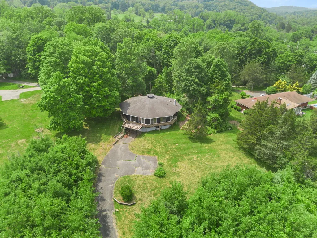 93 Cross Road Patterson NY 12563